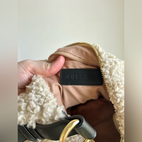 Jules Kae Zola Oatmeal Bag - Picture 7 of 9